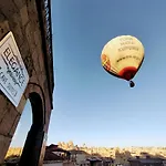 Elegance Cave & Restaurant 4*