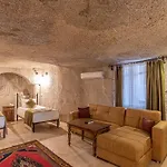 Elegance Cave Suites&restaurant Hotel 4*