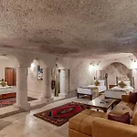 Elegance Cave Suites&restaurant 4*