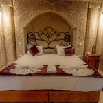 Hotel Elegance Cave Suites&restaurant 4*