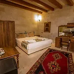 Elegance Cave & Restaurant 4*