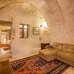 Elegance Cave & Restaurant Goreme