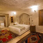 Hotel Elegance Cave Suites&restaurant 4*