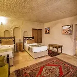 Elegance Cave Suites&restaurant Hotel