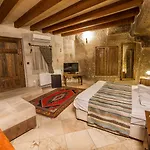 Elegance Cave & Restaurant Hotel