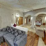 Elegance Cave & Restaurant 4*
