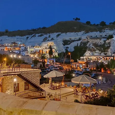 Elegance Cave & Restaurant מלון גורמה