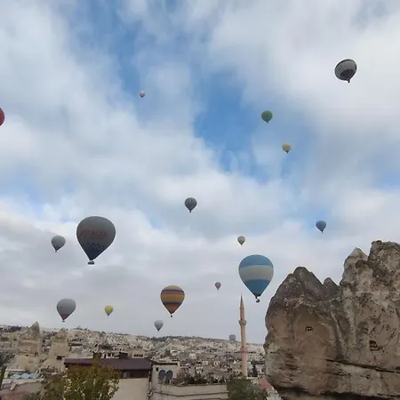 מלון Elegance Cave & Restaurant 4*