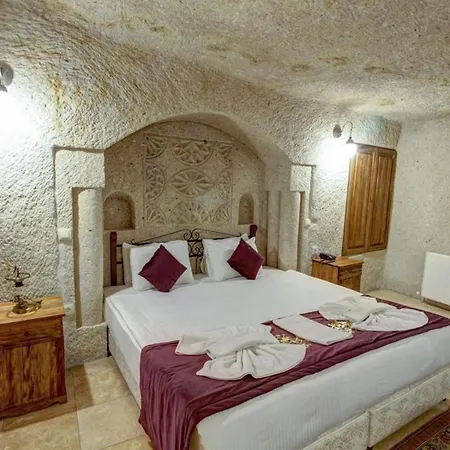Elegance Cave & Restaurant 4*