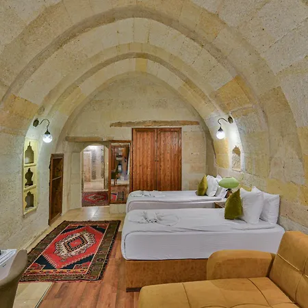 Hotel Elegance Cave & Restaurant 2*