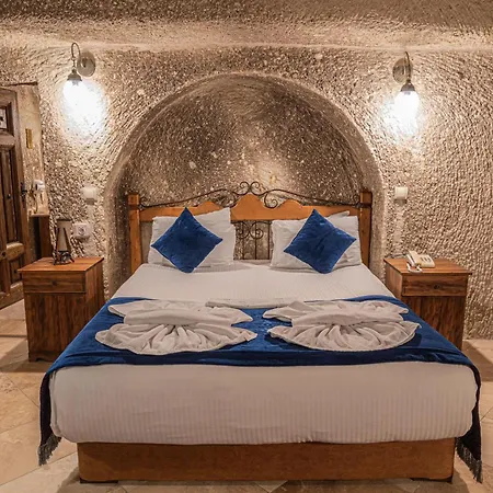 Elegance Cave & Restaurant Hotel