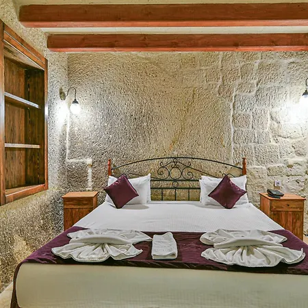 Elegance Cave & Restaurant 4*