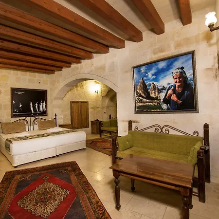 Elegance Cave & Restaurant 4*