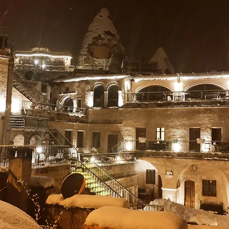 Elegance Cave & Restaurant מלון גורמה