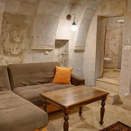 Elegance Cave & Restaurant מלון גורמה