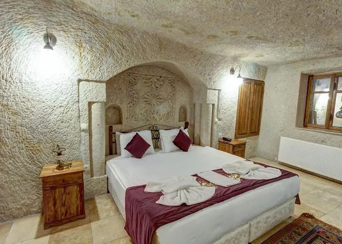 Elegance Cave Suites&restaurant 4*