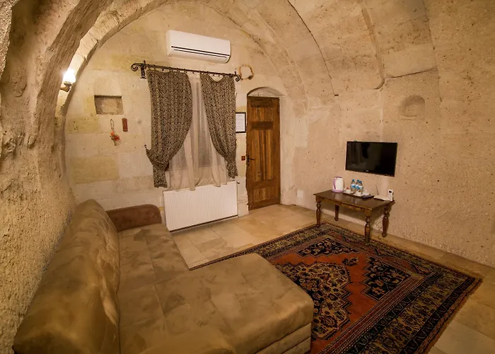 Elegance Cave Suites&restaurant