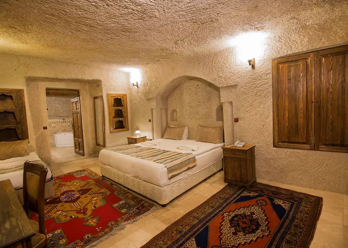 Hotel Elegance Cave Suites&restaurant 4*