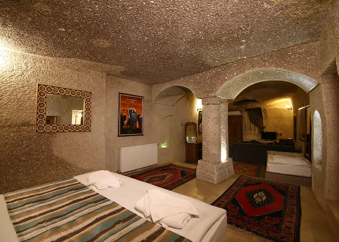 Elegance Cave Suites&restaurant 4*