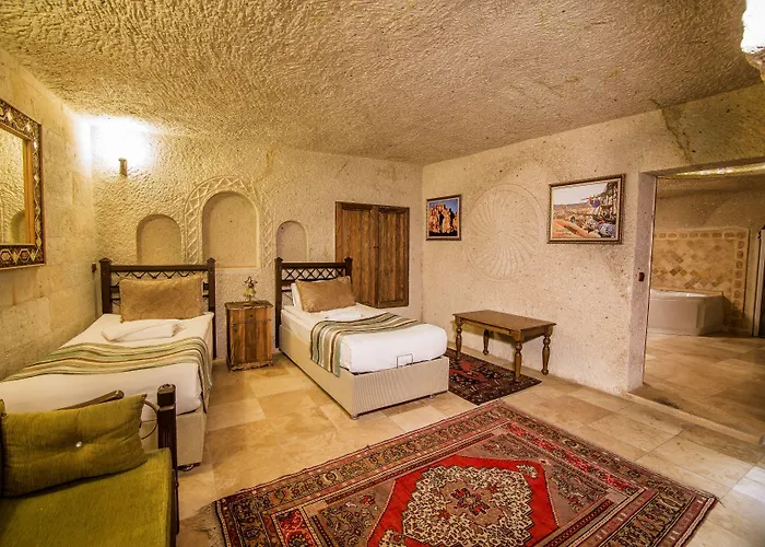 Elegance Cave Suites&restaurant Hotel