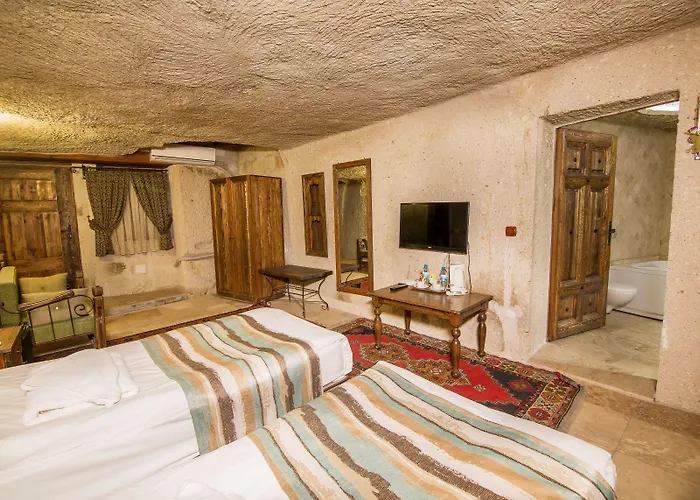 Hotel Elegance Cave Suites&restaurant 4*