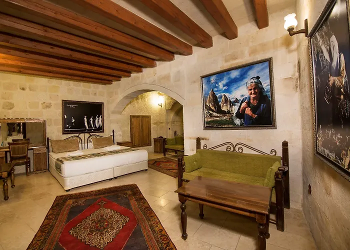 Elegance Cave Suites&restaurant 4*