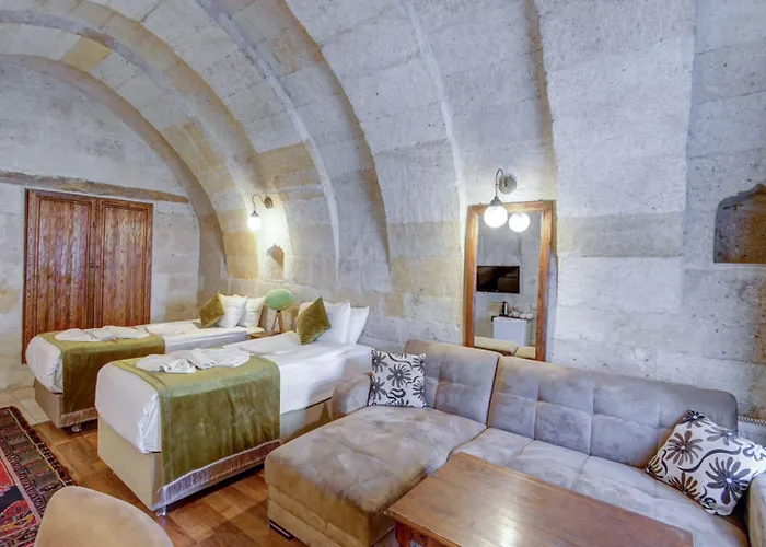 Hotel Elegance Cave Suites&restaurant 4*