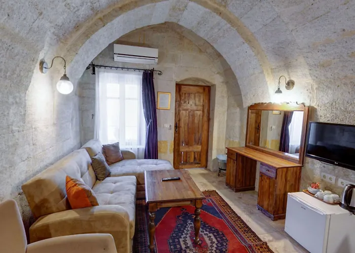 Elegance Cave Suites&restaurant Hotel